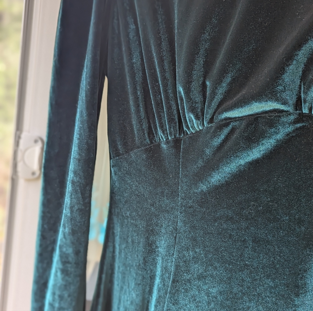 Laura Byrnes California Stretch Velvet Mockneck Minidress Sz L